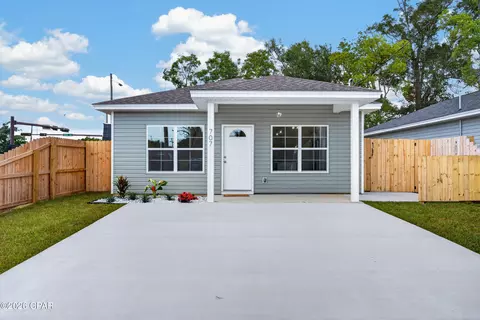 707 E 10th Ct, Panama City, FL 32401