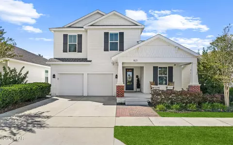 1621 Kestrel St, Panama City, FL 32405
