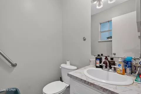 Bath - 2367 Tiller Rd, Chipley, FL 32428 photo 3 of 3
