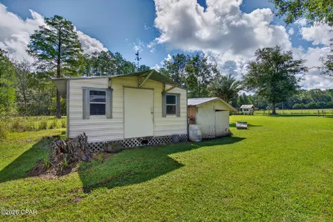 Exterior - 2367 Tiller Rd, Chipley, FL 32428 photo 4 of 20