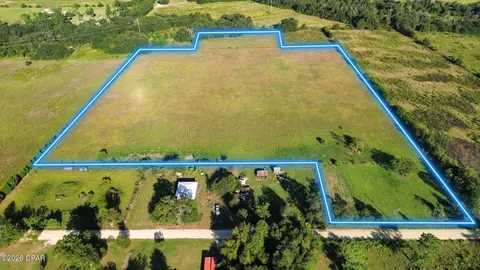 2780 Waterberry Ln, Grand Ridge, FL 32442