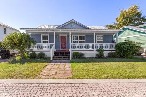 315 Gabrielle Ln, Panama City, FL 32404
