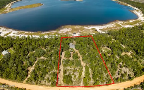 1234 Hampshire Blvd, Chipley, FL 32428