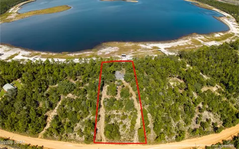 1234 Hampshire Blvd, Chipley, FL 32428