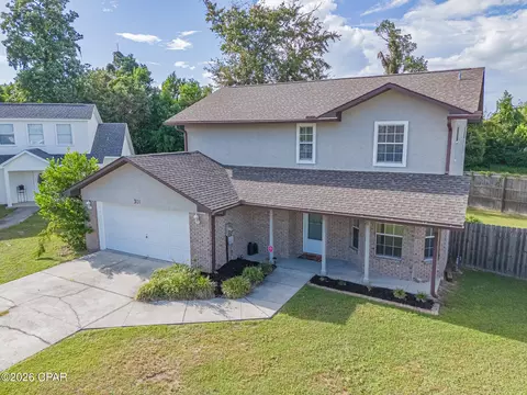 301 Lakeside Dr, Panama City, FL 32404