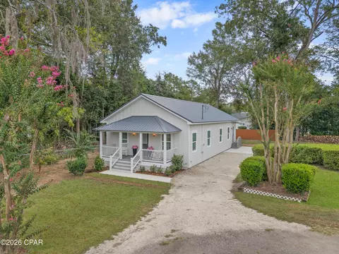 2996 Jefferson St, Marianna, FL 32446