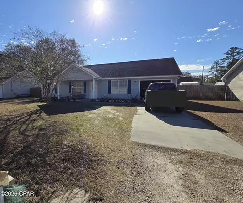 65 Eighth Ave, Crawfordville, FL 32327