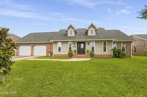 2818 Woodmere Dr, Panama City, FL 32405