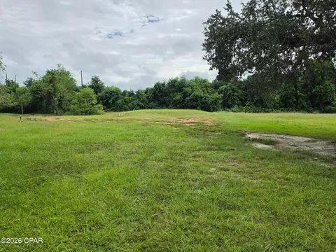 3774 Atlantis Dr, Southport, FL 32409