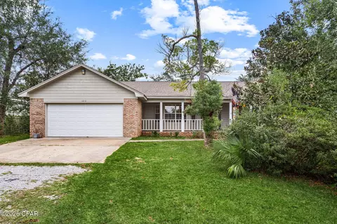 1010 E 8th St, Lynn Haven, FL 32444