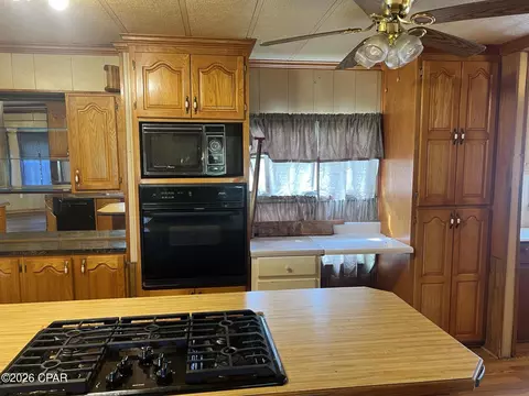Kitchen - 25414 NEvans St, Altha, FL 32421 photo 1 of 1