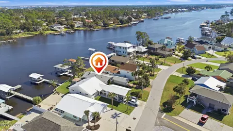 7012 S Lagoon Dr, Panama City, FL 32408
