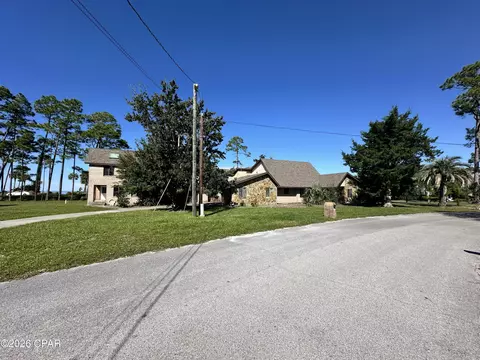 103 Sunset Cir, Port St Joe, FL 32456