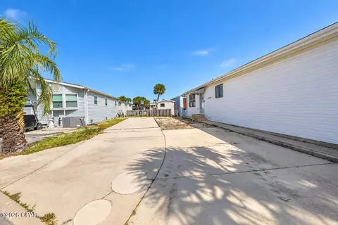 223 Squid Ln, Panama City Beach, FL 32408
