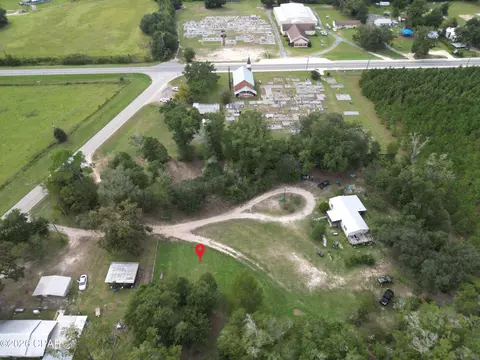 5302 Wintergreen Rd, Bascom, FL 32423 photo 2