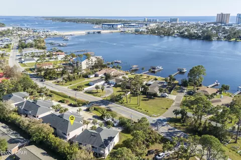 6216 N Lagoon Dr, Panama City, FL 32408
