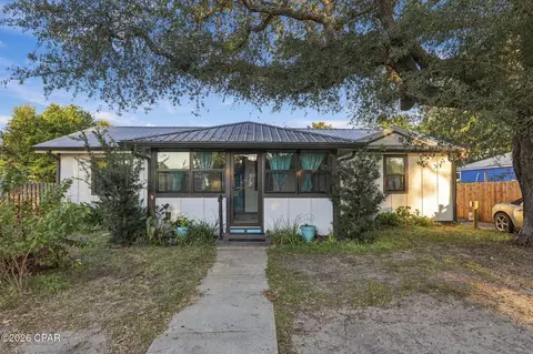 1614 Molitor Ave, Panama City, FL 32401