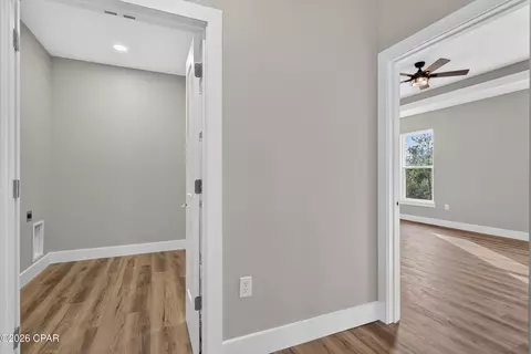 Entry Way - 3982 Horizon Ave, Chipley, FL 32428 photo 1 of 3