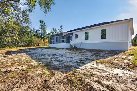 Exterior - 3982 Horizon Ave, Chipley, FL 32428 photo 7 of 10
