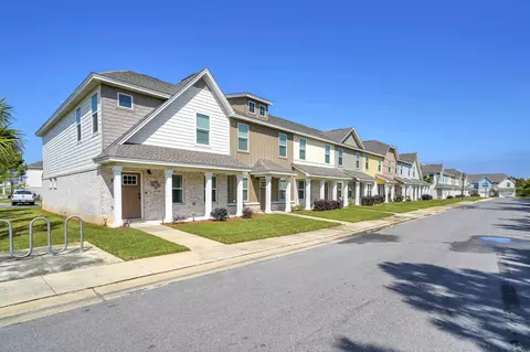 400 Mattie M Kelly Blvd #7, Destin, FL 32541