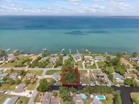 2943 Coral Strip Pkwy, Gulf Breeze, FL 32563