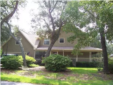 109 Windlake Ct, Niceville, FL 32578