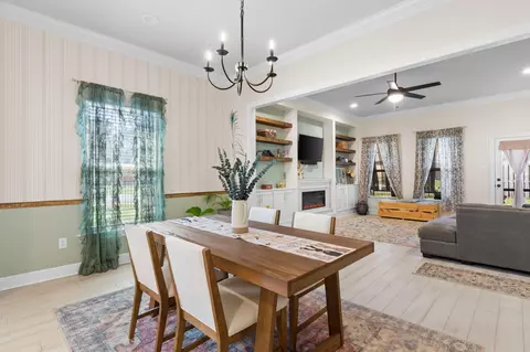 Dining - 65 Apollo Ave #EAST, Freeport, FL 32439 photo 2 of 3