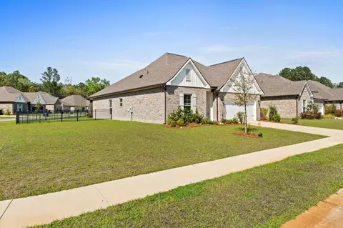 Other - 65 Apollo Ave #EAST, Freeport, FL 32439 photo 2 of 19