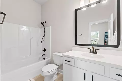 Bath - 65 Apollo Ave #EAST, Freeport, FL 32439 photo 1 of 9