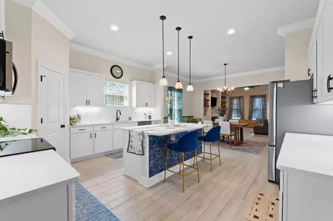 Kitchen - 65 Apollo Ave #EAST, Freeport, FL 32439 photo 1 of 6