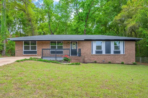 128 Salvadore Dr, Crestview, FL 32536