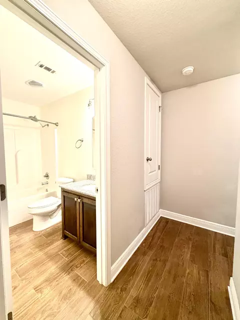 Entry Way - 611 Terrier Trl, Crestview, FL 32536 photo 3 of 4