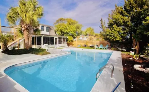 731 Sailfish Dr, Fort Walton Beach, FL 32548