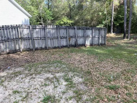 Exterior - 12 Flora Cv, Crestview, FL 32539 photo 4 of 7