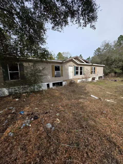 1921 Cotton Creek Rd, Baker, FL 32531