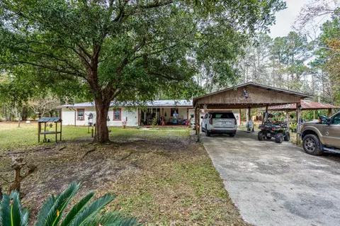 248 Bunny Ln, Freeport, FL 32439