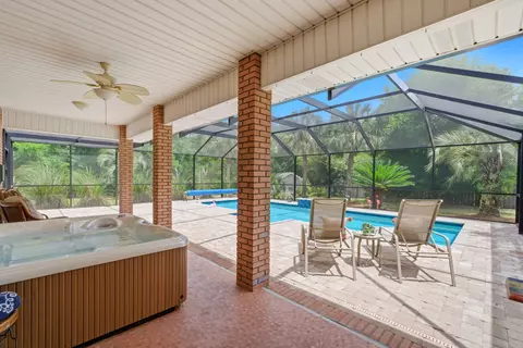 2584 Holley Way, Navarre, FL 32566