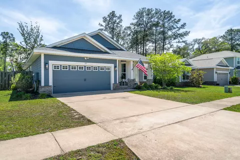 Exterior - 111 Brandywine Rd, Freeport, FL 32439 photo 6 of 7