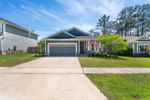 Exterior - 111 Brandywine Rd, Freeport, FL 32439 photo 5 of 7