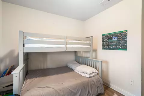 Bedroom - 111 Brandywine Rd, Freeport, FL 32439 photo 9 of 9