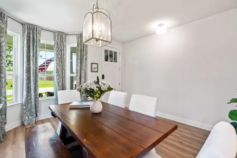 Dining - 111 Brandywine Rd, Freeport, FL 32439 photo 3 of 3