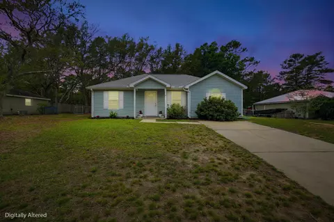 91 Oakridge Way, Defuniak Springs, FL 32433