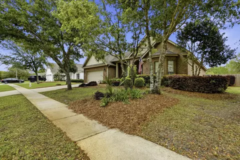Exterior - 52 Mango Ln, Freeport, FL 32439 photo 15 of 21