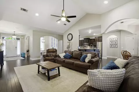 Entry Way - 52 Mango Ln, Freeport, FL 32439 photo 4 of 7