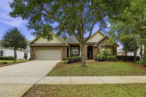 52 Mango Ln, Freeport, FL 32439