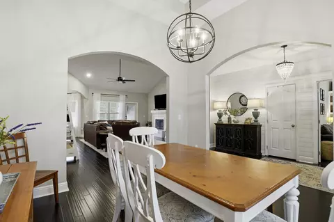 Dining - 52 Mango Ln, Freeport, FL 32439 photo 3 of 3