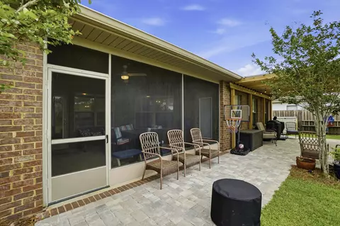 Exterior - 52 Mango Ln, Freeport, FL 32439 photo 5 of 21