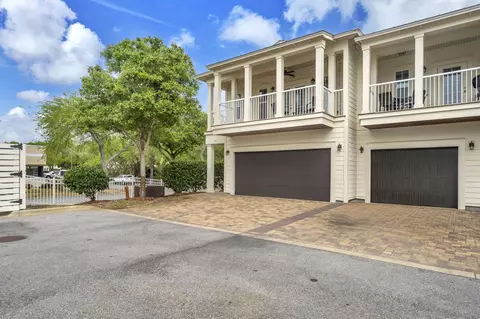 125 Crystal Bch #111, Destin, FL 32541