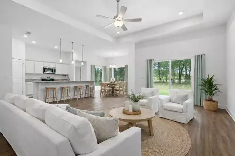 4803 N Lynn Rd, Milton, FL 32583