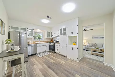 430 Edge Ave, Valparaiso, FL 32580